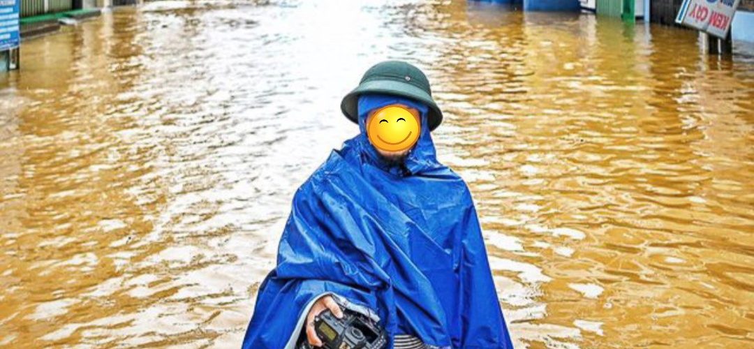 Áo mưa địa phương phòng chống bão lũ