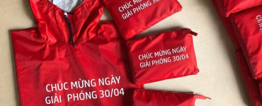 Đặt hàng áo mưa quà tặng 30/4